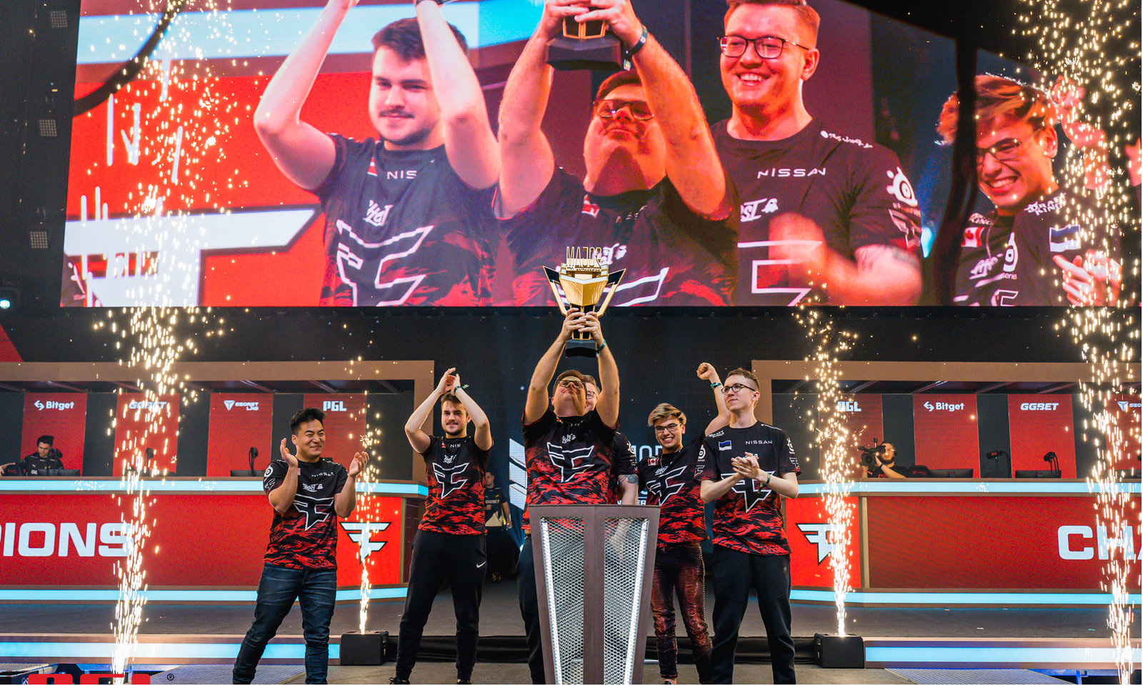 更是培养团 更是培养团