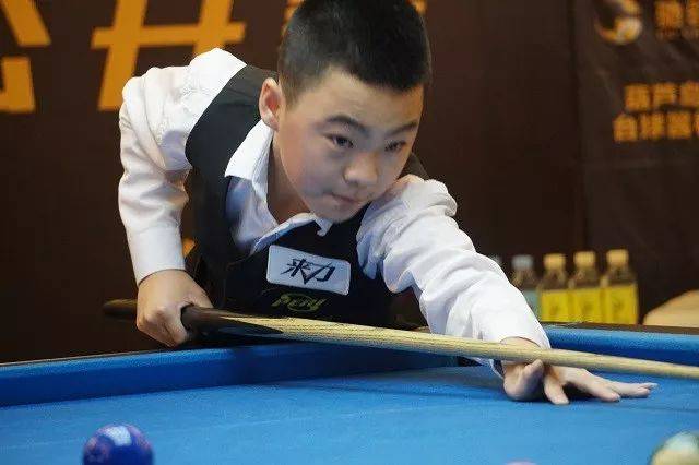 都在放大两 都在放大两